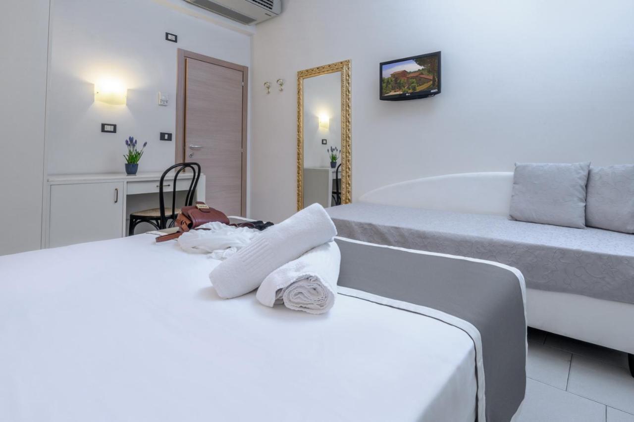 Atlas Hotel Riccione Exteriör bild